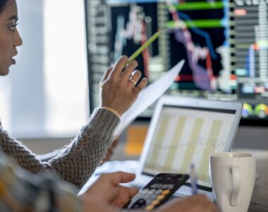 Peak Hours, Days, and Cycles of Stock Trading Advantage
