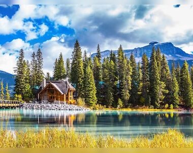 11 Cheapest Tourist Destinations in India and Abroad to Visit in 2025