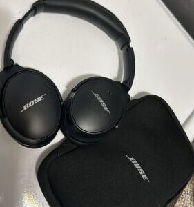 Bose Noise-Cancelling Wireless Headphones Black WW 759944-0050 - Best Wireless Headphones for Noise Cancellation