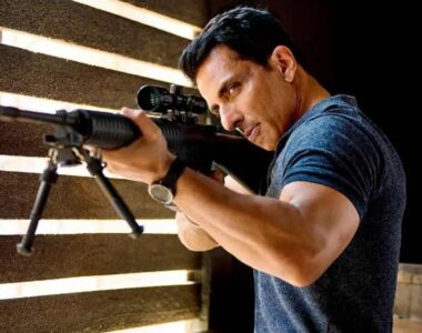 Fateh Review: Sonu Sood's Directorial Debut Combines Intense Gore with Shallow Narrative