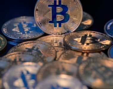Fidelity Predicts Countries and Central Banks Will Start Buying Bitcoin in 2025