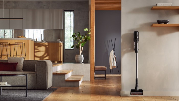 Top 5 Gadgets for Tidy Freaks to Maintain a Spotless Home