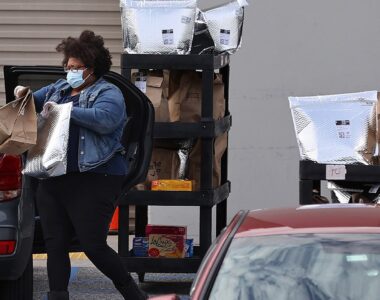 Amazon to Settle Lawsuit Alleging it Stole Drivers' Tips to Save Labor Costs