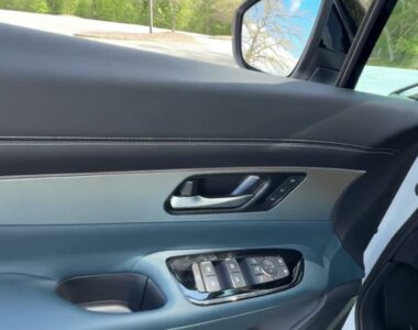 2025 Nissan Murano Platinum AWD Luxury Crossover Review: Comfort and Advanced Tech Features
