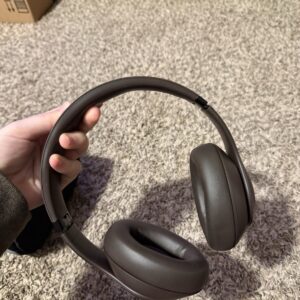NEVER USED Beats Studio Pro Bluetooth Wireless Headphones Deep Brown