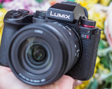 Top Vlogging Cameras for YouTube and TikTok in 2025