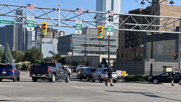 Windsor-Detroit Tunnel Long Weekend Travel Down 3 Per Cent CEO Says