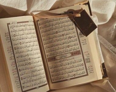 Essential Books for True Muslims to Read