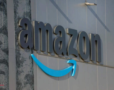 Amazon Remains Top Online Retailer Despite Cloud Business Competition
