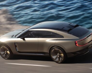 Bentley Electric Vehicle Combines 1930s Design with 2030s Technology