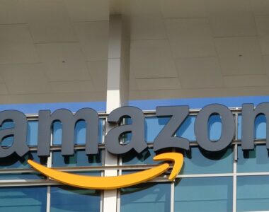 Contacting Amazon Customer Service: 4 Ways to Get Help