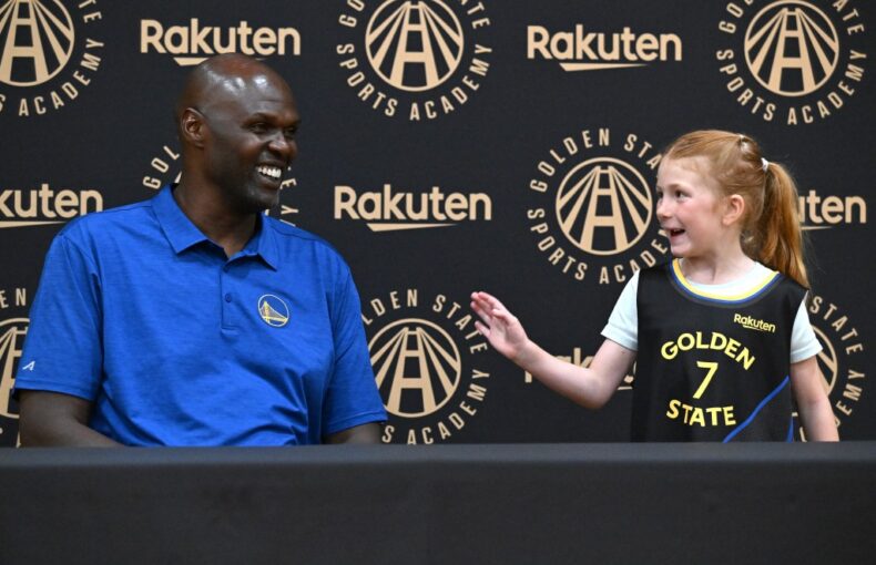 Warriors Great Foyle Adds Life Lessons to Hoops in Larkspur