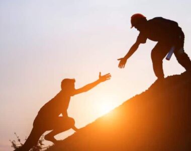 8 Books That Teach Valuable Life Lessons And Transform Your Perspective