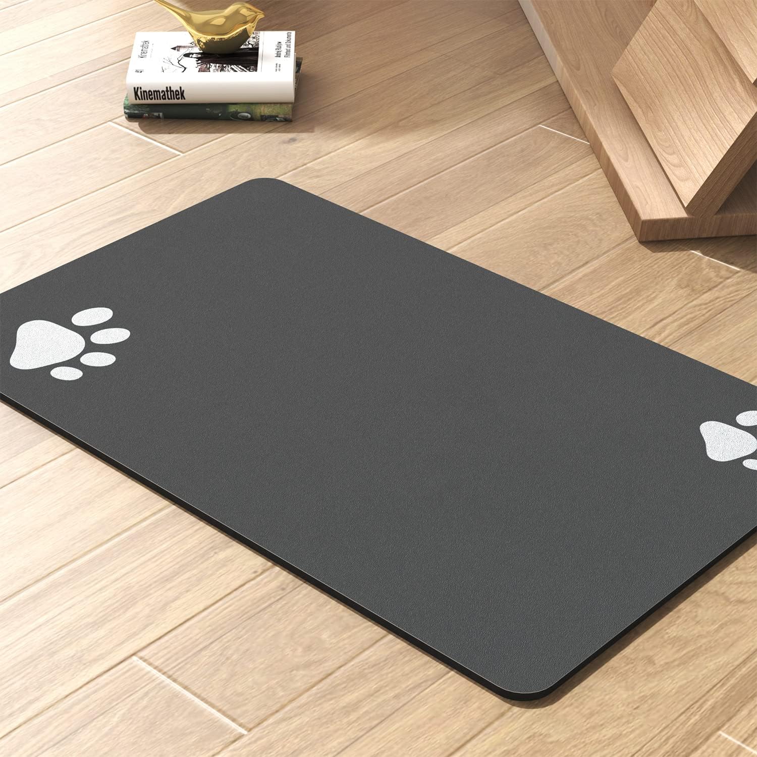 Absorbent Pet Feeding Mat for Dog Food and Water Bowls with Quick Dry No Stain Dog Water Dispenser Mat Pet Supplies Dog Accessories