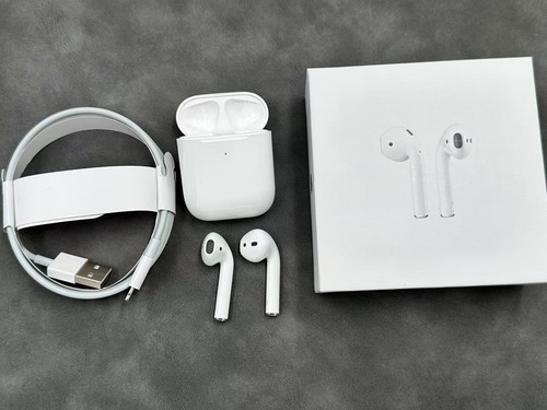 Genuine Apple Earphones 2nd Generation AirPods Pods with Charging Case Full Set USA