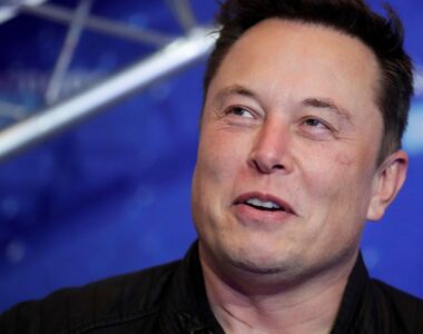 Musk Threatens to Sue Apple for Not Listing X or Grok Among Top Recommended Apps