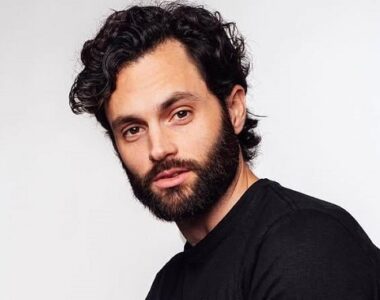 Penn Badgley Reads Quran Before Bed You Star Reveals Daily Habit