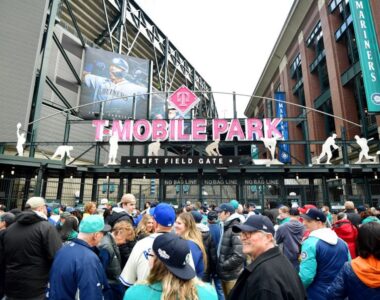 Seattle Sports Weekend Draws Nearly 200000 Fans