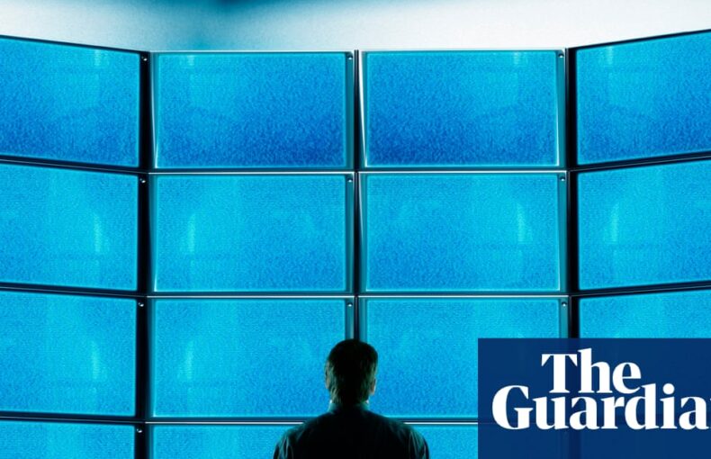 Big Tech Creates Friendly Media Bubble to Win Online Narrative Battle