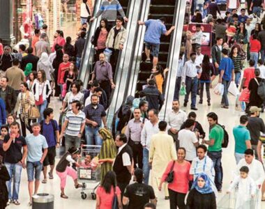 UAE Shoppers Embrace Discounts AI Price Comparisons