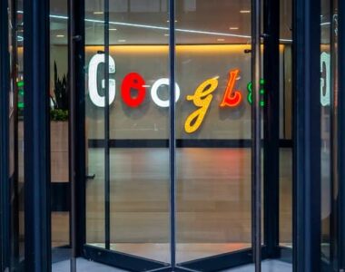 Apple Google Deal Lessons for Business Leaders