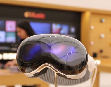 Apple Vision Pro Virtual Reality Flop Risk