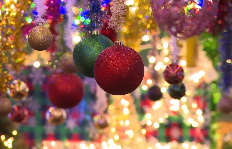 Coping with Grief During the Holiday Season: Finding Joy in Difficult Times